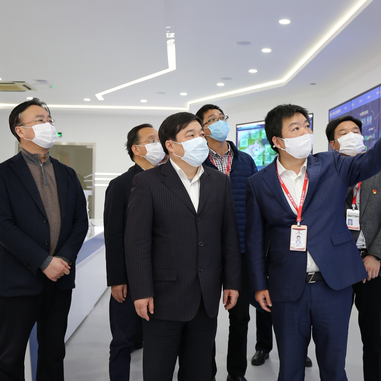 常州市委常委、常务副市长曹佳中一行调研WilliamHill集团复工复产情况